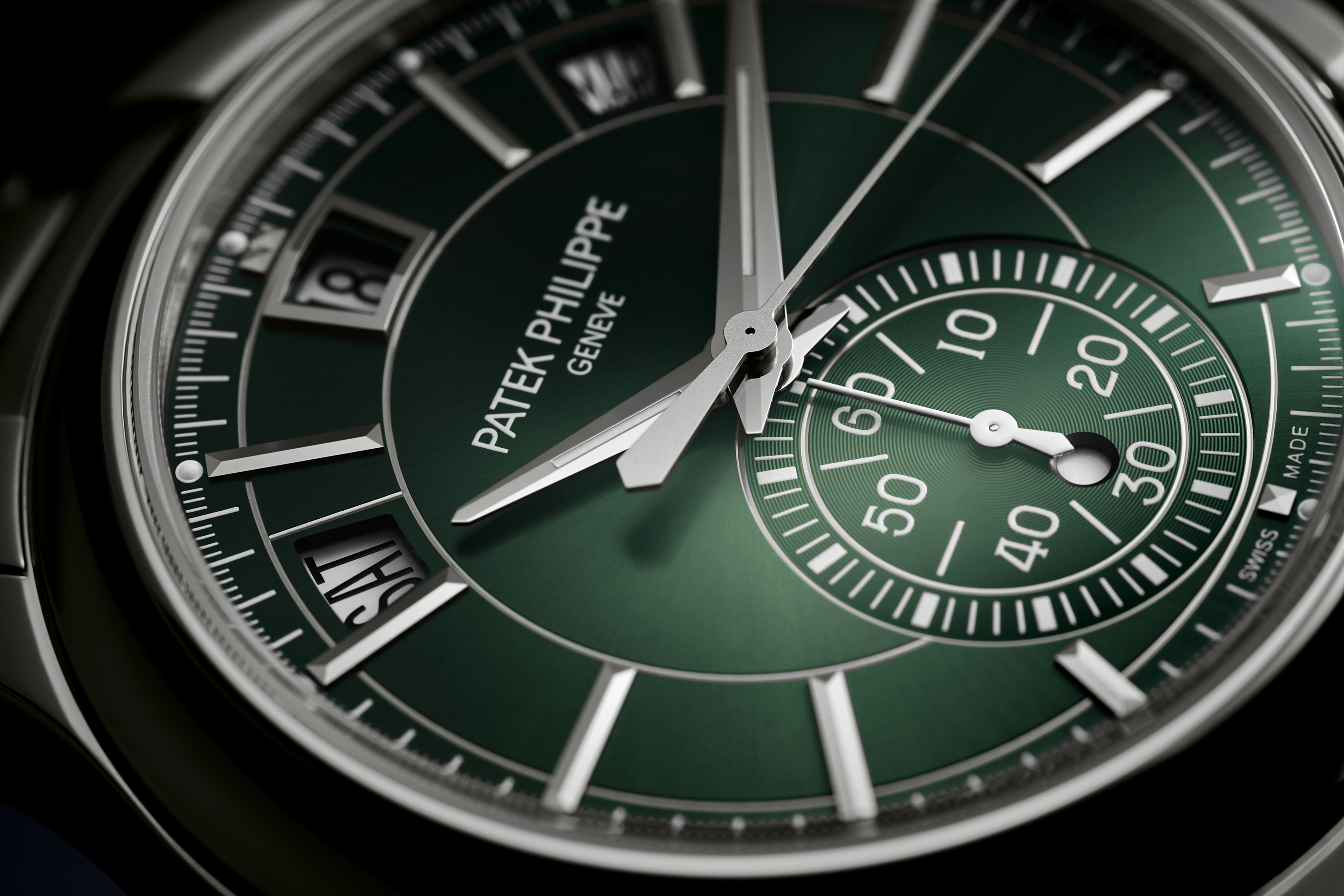 COMPLICATIONS SELF-WINDING - FLYBACK CHRONOGRAPH, ANNUAL CALENDAR